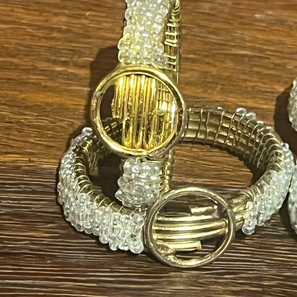 Gorgeous Set Of 4 PIER 1 Vintage Napkin Holder Rings Gold w/Sead Beads - Picture 5 of 10